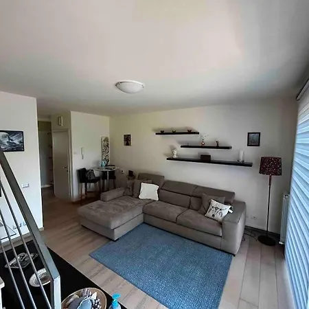 Casa Marine לוקה